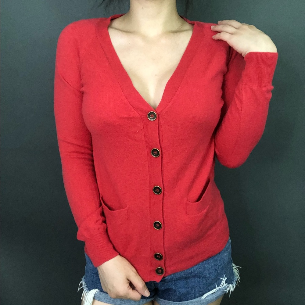 Cardigan with pockets